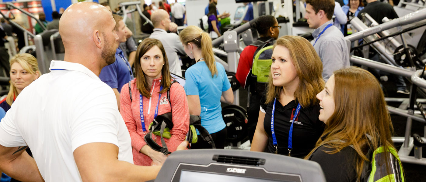 Members engage with Associate members at the 2015 NIRSA Expo